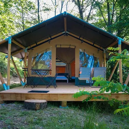 Bivouac Nature, Tentes Dans Les Cevennes