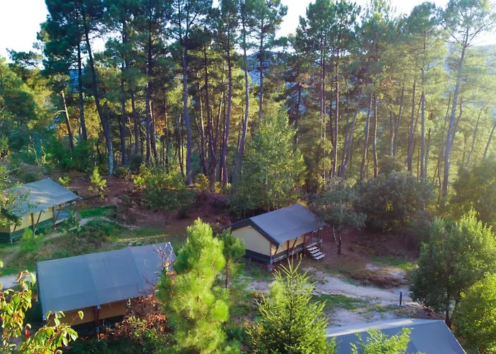 Bivouac Nature, Tentes Dans Les Cevennes